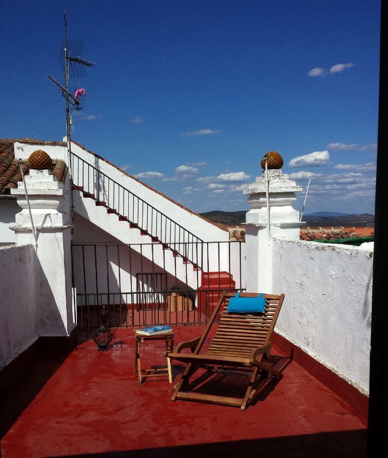 Casa Centenaria Con Encanto Zufre Exterior photo